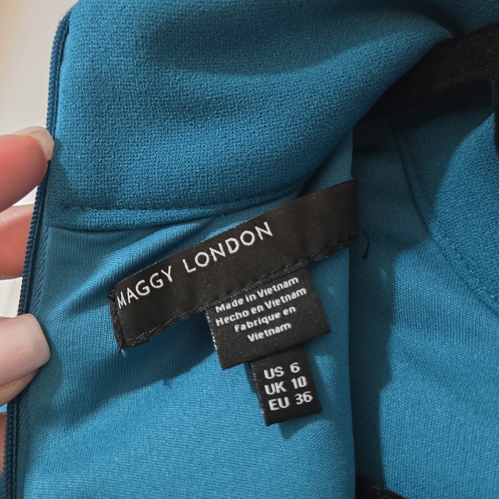 Professional Teal Dress - Picture 9 of 10